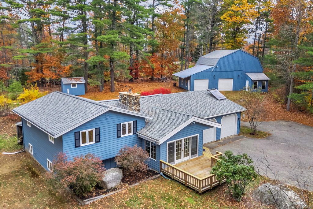 Photo of 202 Bowdoinham Road, Lisbon, ME 04252 (MLS # 1642365)