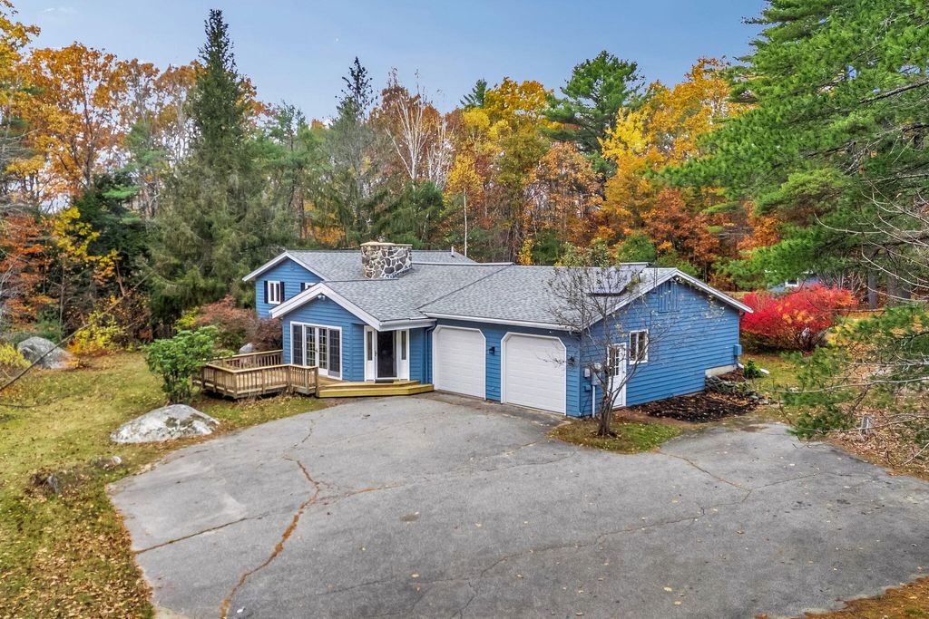 Photo of 202 Bowdoinham Road, Lisbon, ME 04252 (MLS # 1642365)