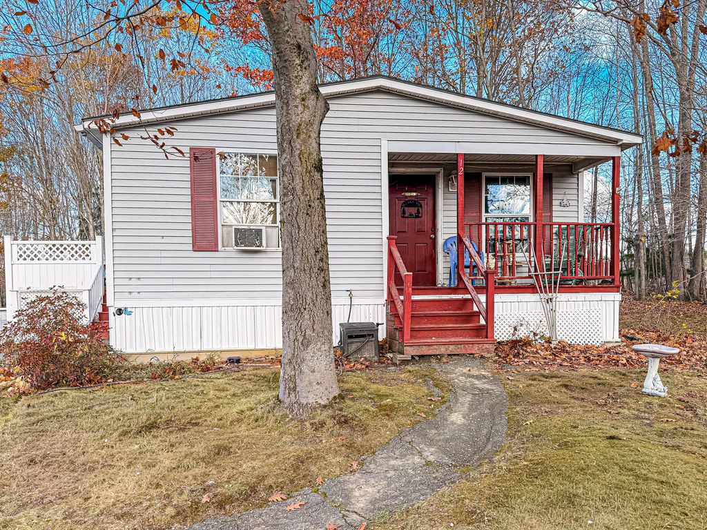 Photo of 12 Buttercup Circle, Auburn, ME 04210 (MLS # 1642538)