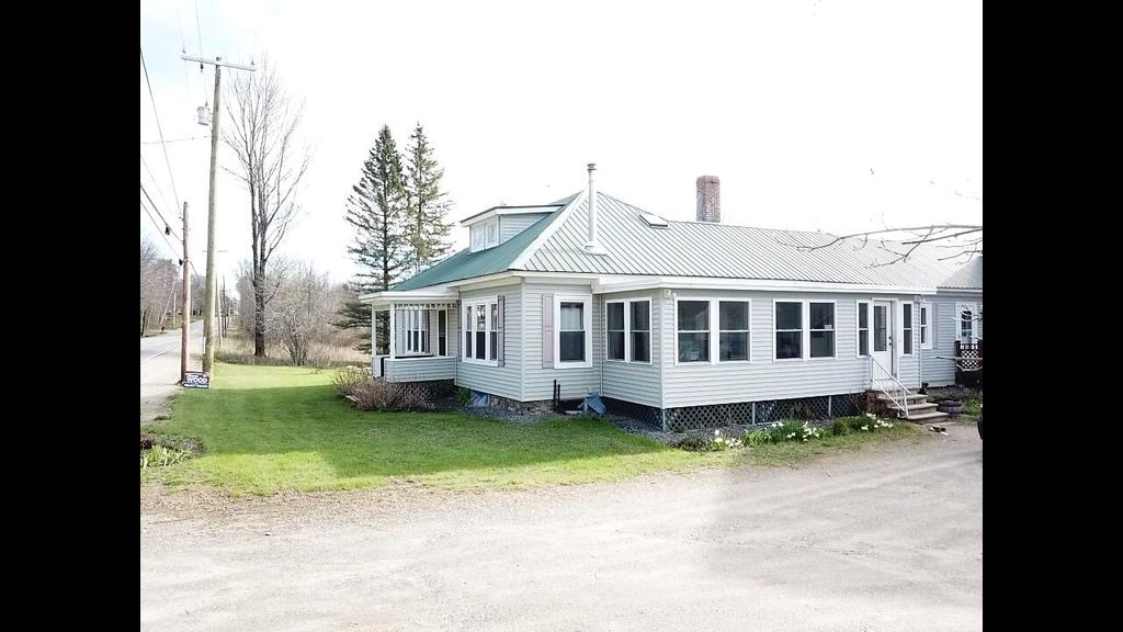 Photo of 930 Main Street, Monmouth, ME 04259 (MLS # 1660157)