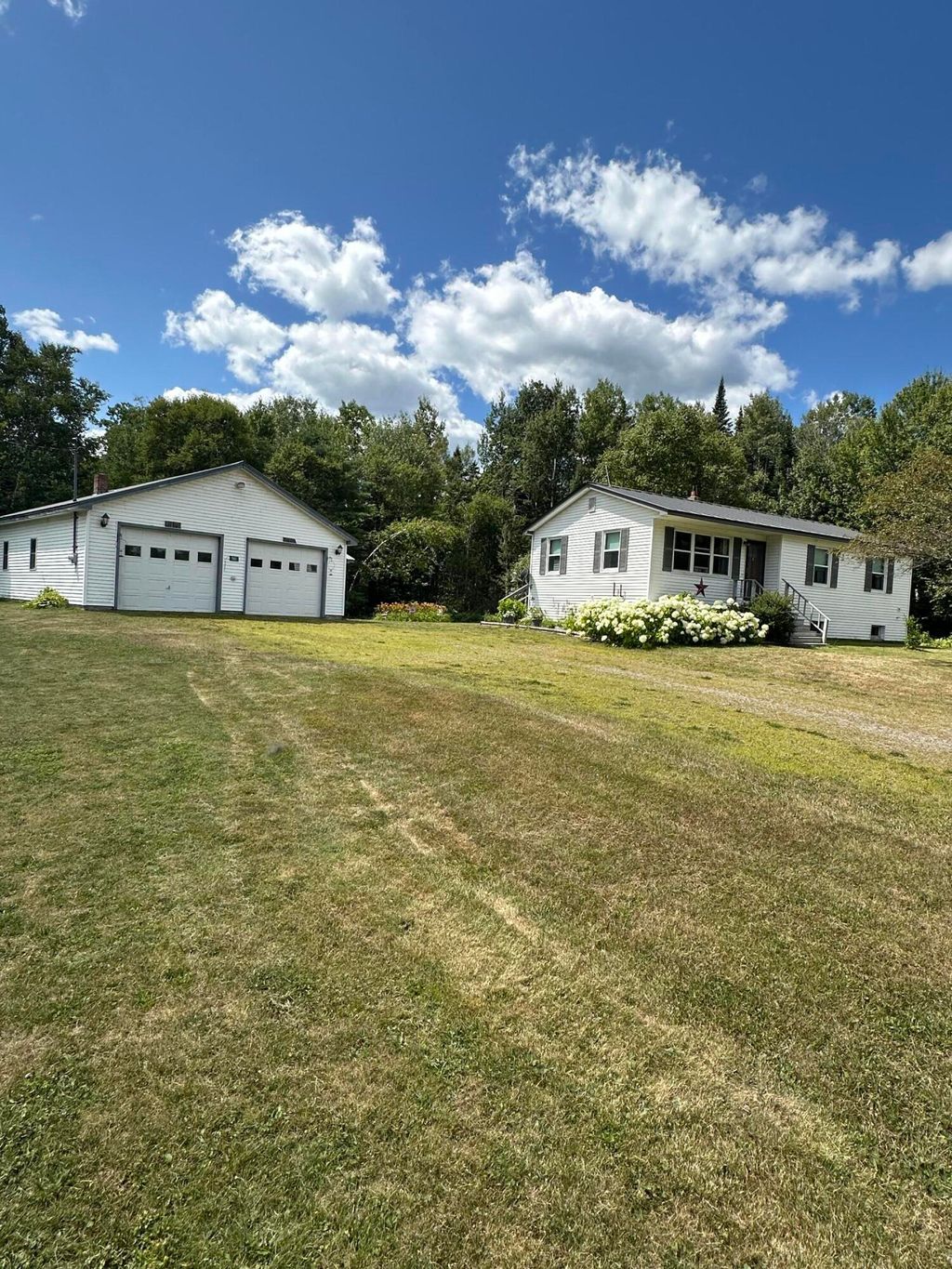 Photo of 561 Main Street St, Reed Plt, ME 04497 (MLS # 1641781)