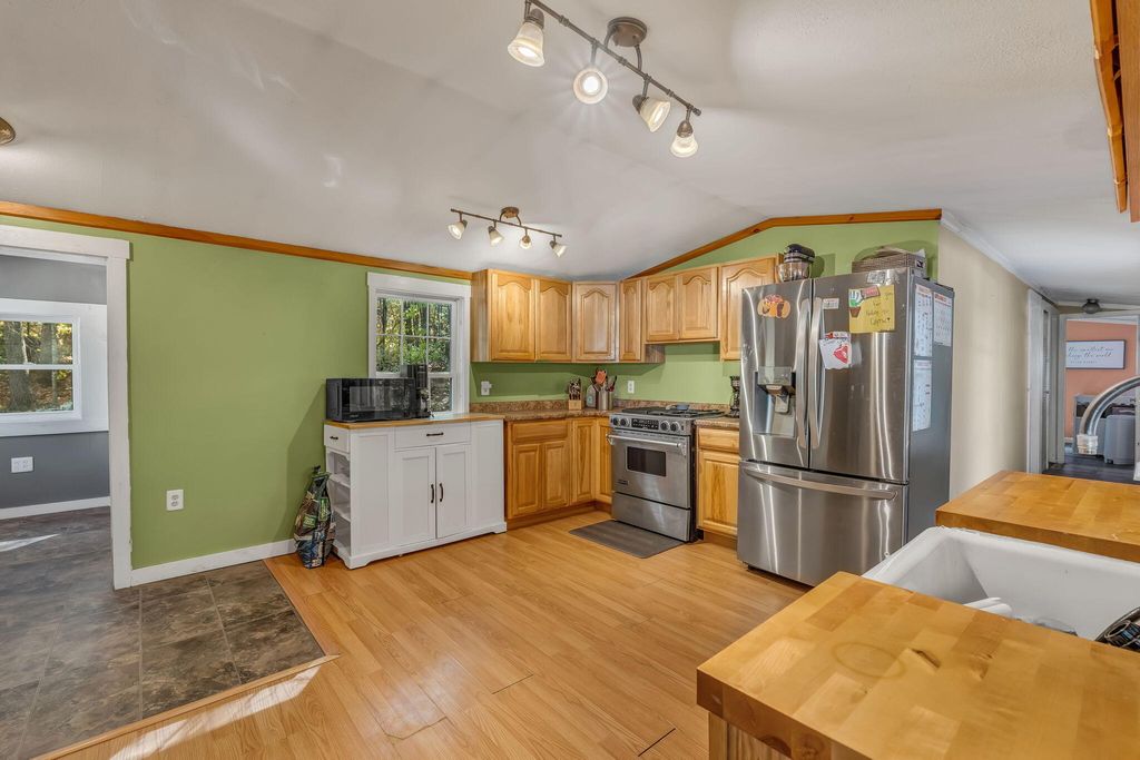 Photo of 44 Country View Drive, Leeds, ME 04263 (MLS # 1641671)