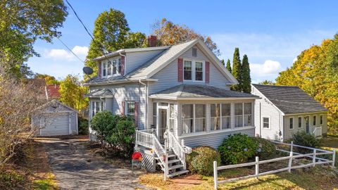 Photo of 10 Alder Street, South Portland, ME 04106 (MLS # 1641541) Photo of 10 Alder Street, South Portland, ME 04106 (MLS # 1641541)