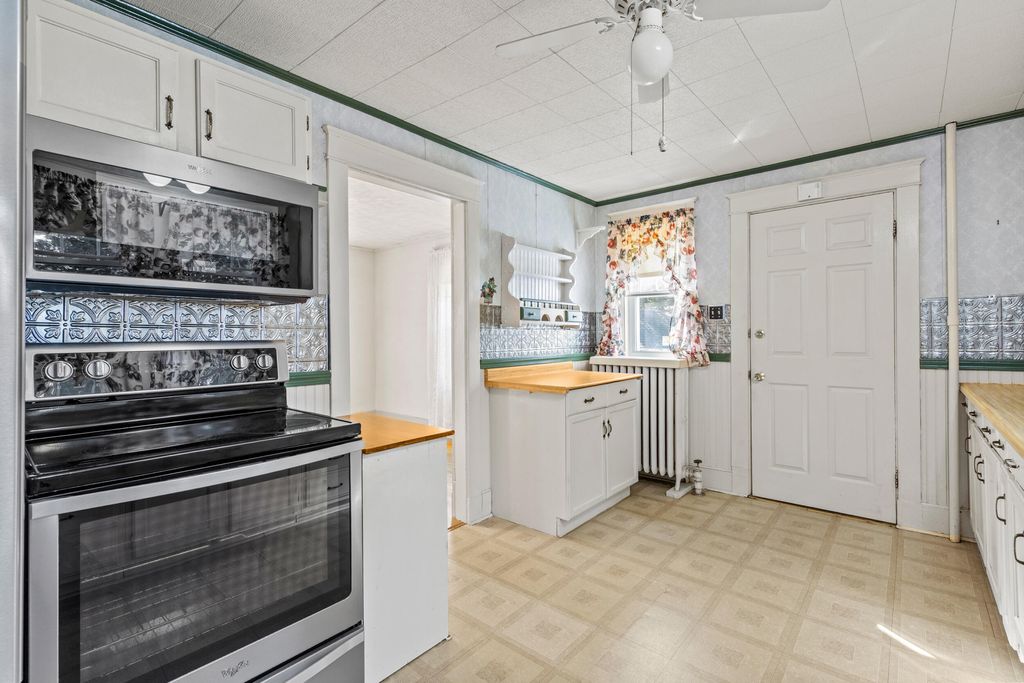 Photo of 10 Alder Street, South Portland, ME 04106 (MLS # 1641541)