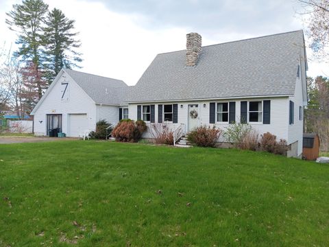 Photo of 11 Lakeshore Drive, Belgrade, ME 04918 (MLS # 1660717)