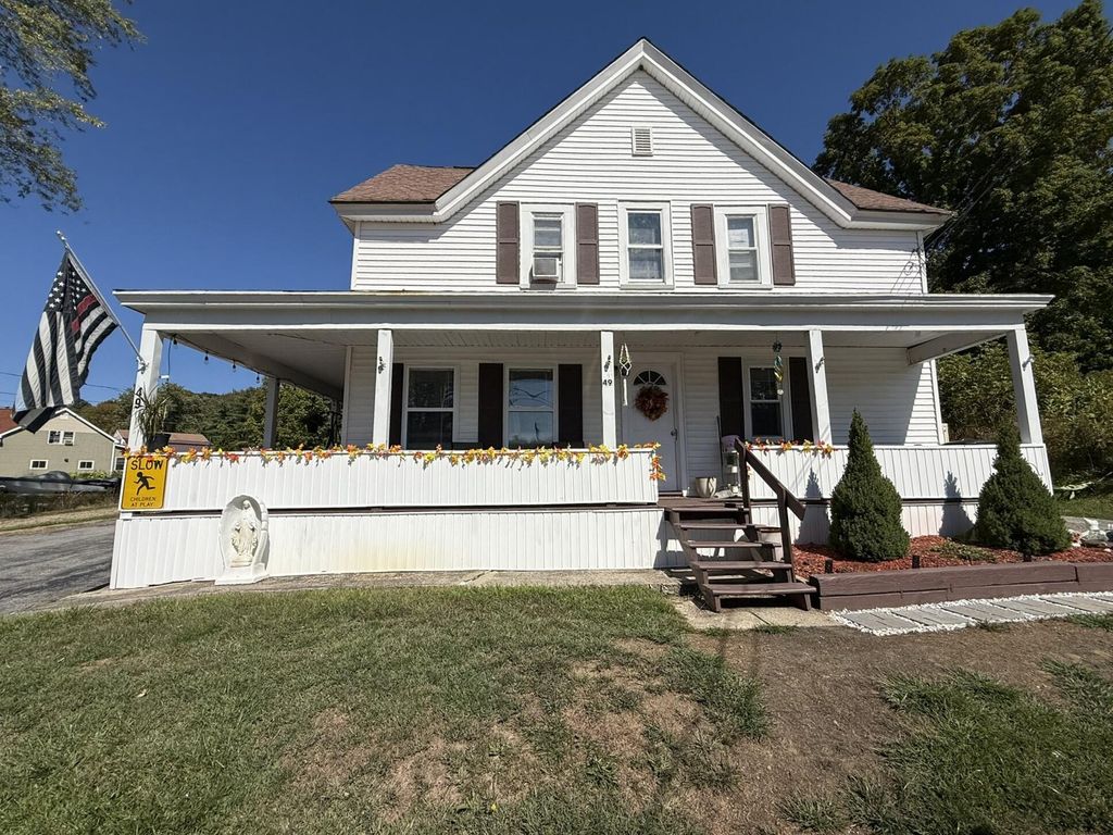 Photo of 49 Hemlock Street, Sabattus, ME 04280 (MLS # 1656259)