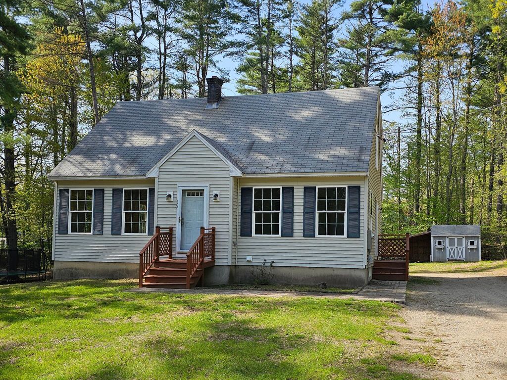 Photo of 32 Balsam Drive, Waterboro, ME 04061 (MLS # 1657865)