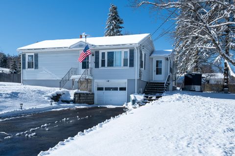 Photo of 387 Central Avenue, Lewiston, ME 04240 (MLS # 1655339)