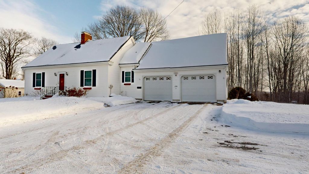 Photo of 578 Main Street, Monmouth, ME 04259 (MLS # 1650901)
