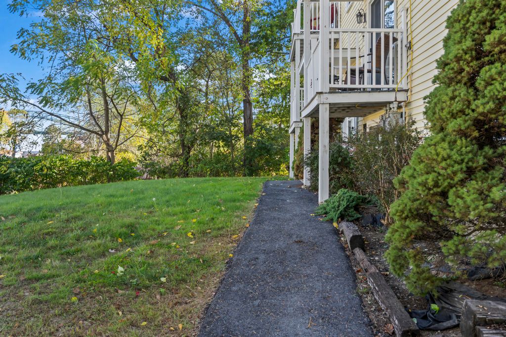 Photo of 11 Carriage Hill Rd #D, Eliot, ME 03903 (MLS # 1640819)