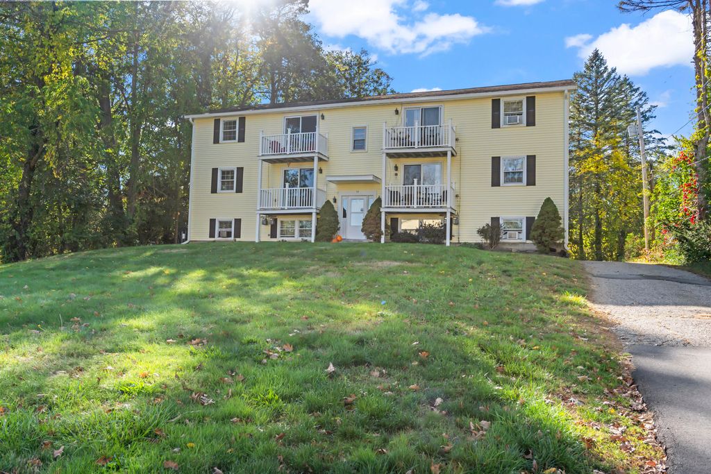 Photo of 11 Carriage Hill Rd #D, Eliot, ME 03903 (MLS # 1640819)