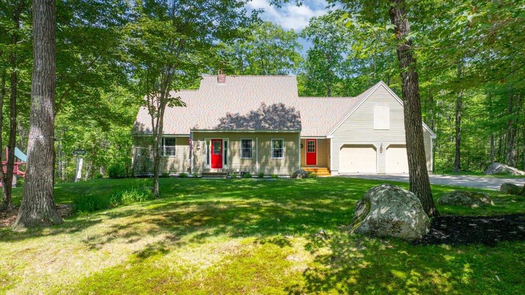 Photo of 15 May Meadow Drive, Gray, ME 04039 (MLS # 1641950)