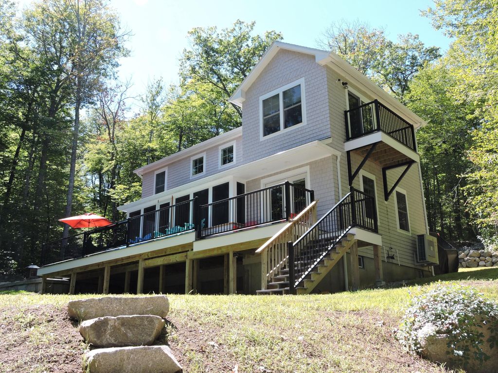 Photo of 7 Juniper Circle, Bridgton, ME 04009 (MLS # 1660204)