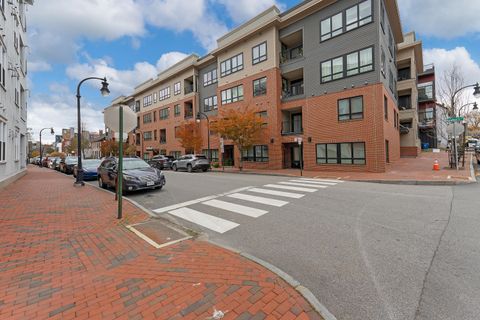 Photo of 113 Newbury Street #106, Portland, ME 04101 (MLS # 1642523)
