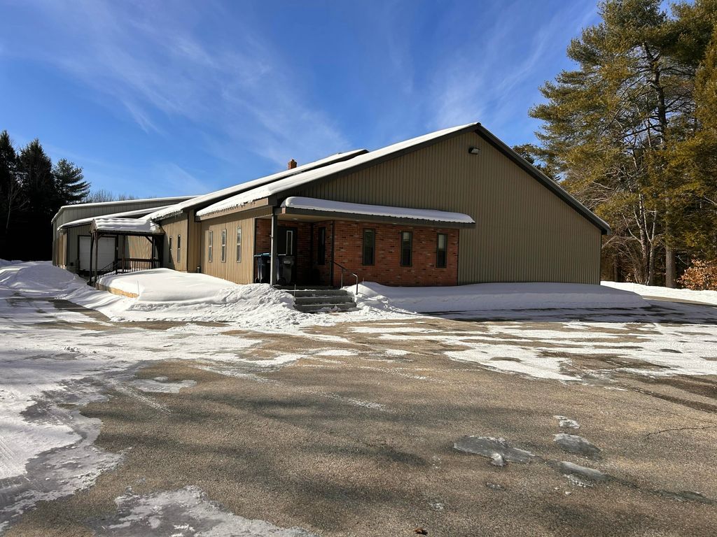 Photo of 614 Elmwood Road, Pownal, ME 04069 (MLS # 1651416)