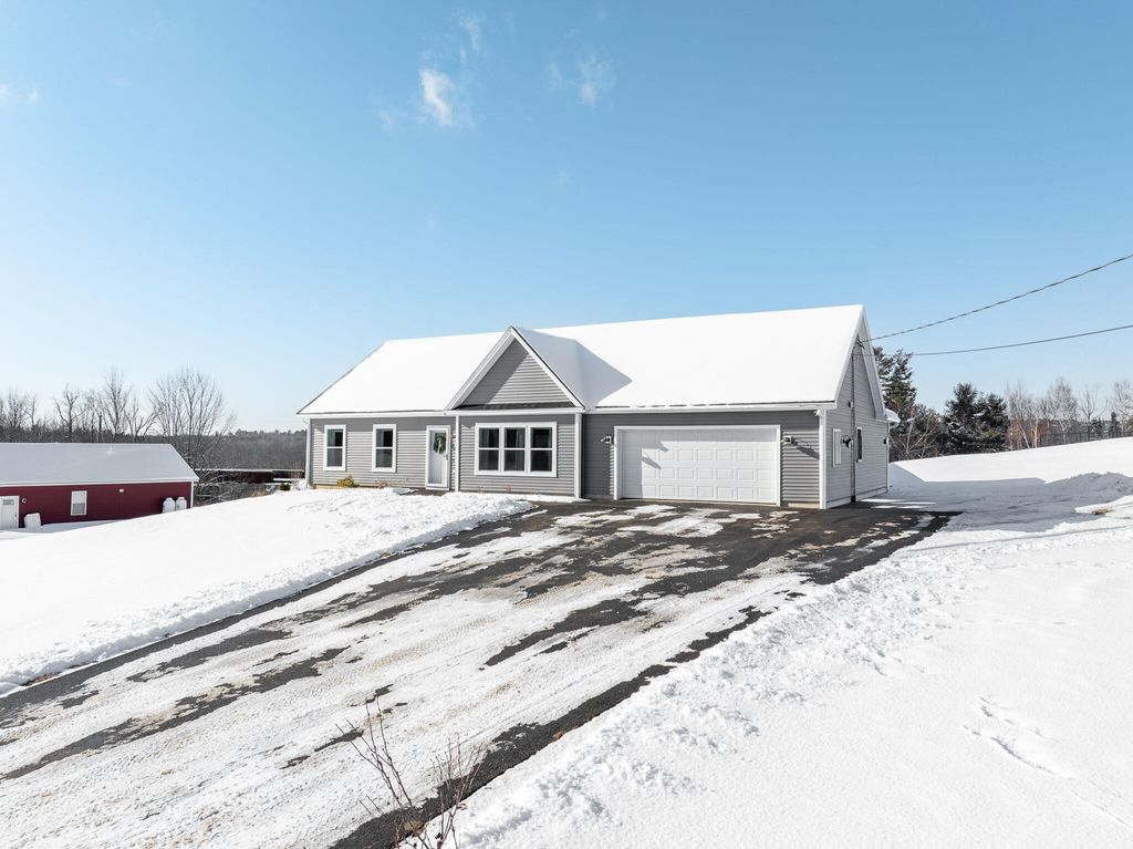 Photo of 26 Knoll Crest Drive, Bangor, ME 04401 (MLS # 1650807)