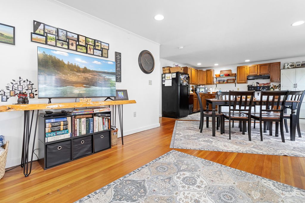 Photo of 1096 Middle Road, Warren, ME 04864 (MLS # 1663435)