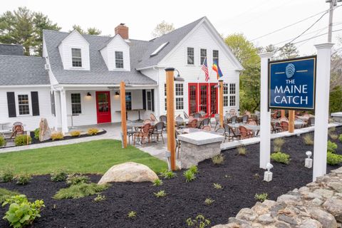 Photo of 262 Shore Road, Ogunquit, ME 03907 (MLS # 1649463)