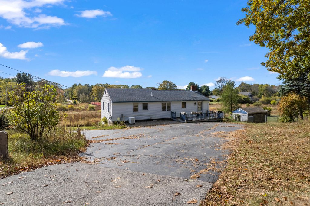 Photo of 122 Haley Road, Kittery, ME 03904 (MLS # 1641485)