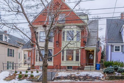 Photo of 536 Cumberland Avenue, Portland, ME 04101 (MLS # 1649654)