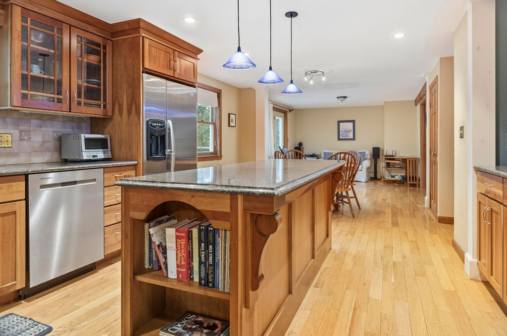 Photo of 71 Valley Road, Cumberland, ME 04021 (MLS # 1641667)