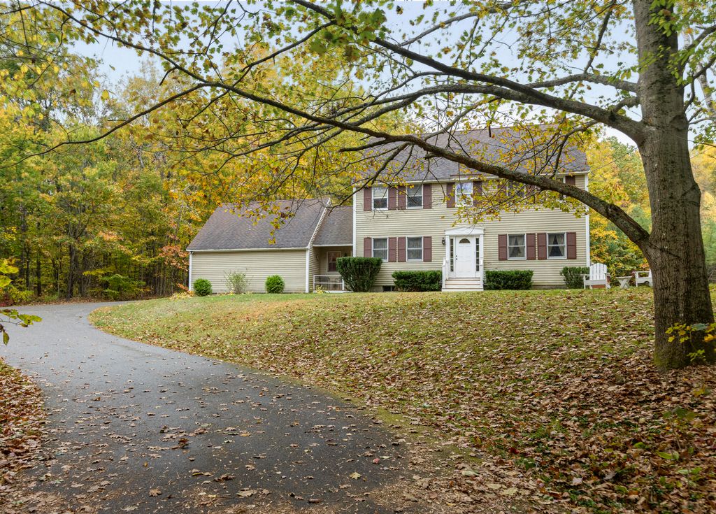 Photo of 71 Valley Road, Cumberland, ME 04021 (MLS # 1641667)