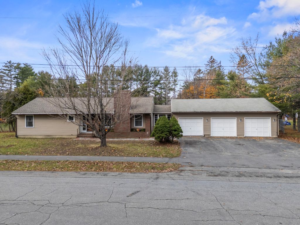 Photo of 10 Penley Street E, Augusta, ME 04330 (MLS # 1644125)