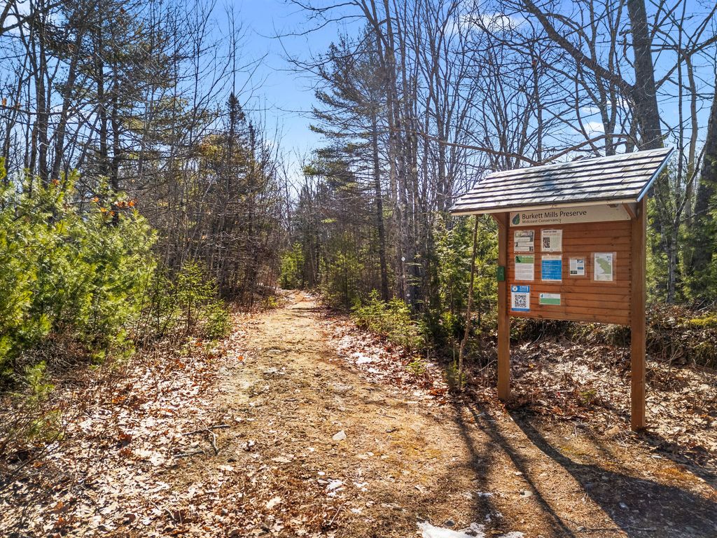 Photo of 180 Burket Mill Road, Waldoboro, ME 04572 (MLS # 1654886)