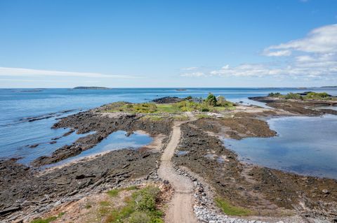 Photo of 20 Long Point Island, Harpswell, ME 04079 (MLS # 1621693)