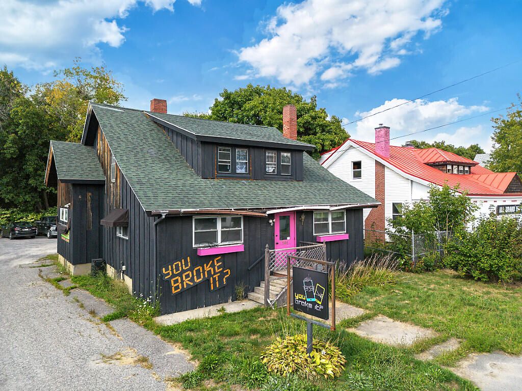 Photo of 144 College Avenue, Waterville, ME 04901 (MLS # 1657456)