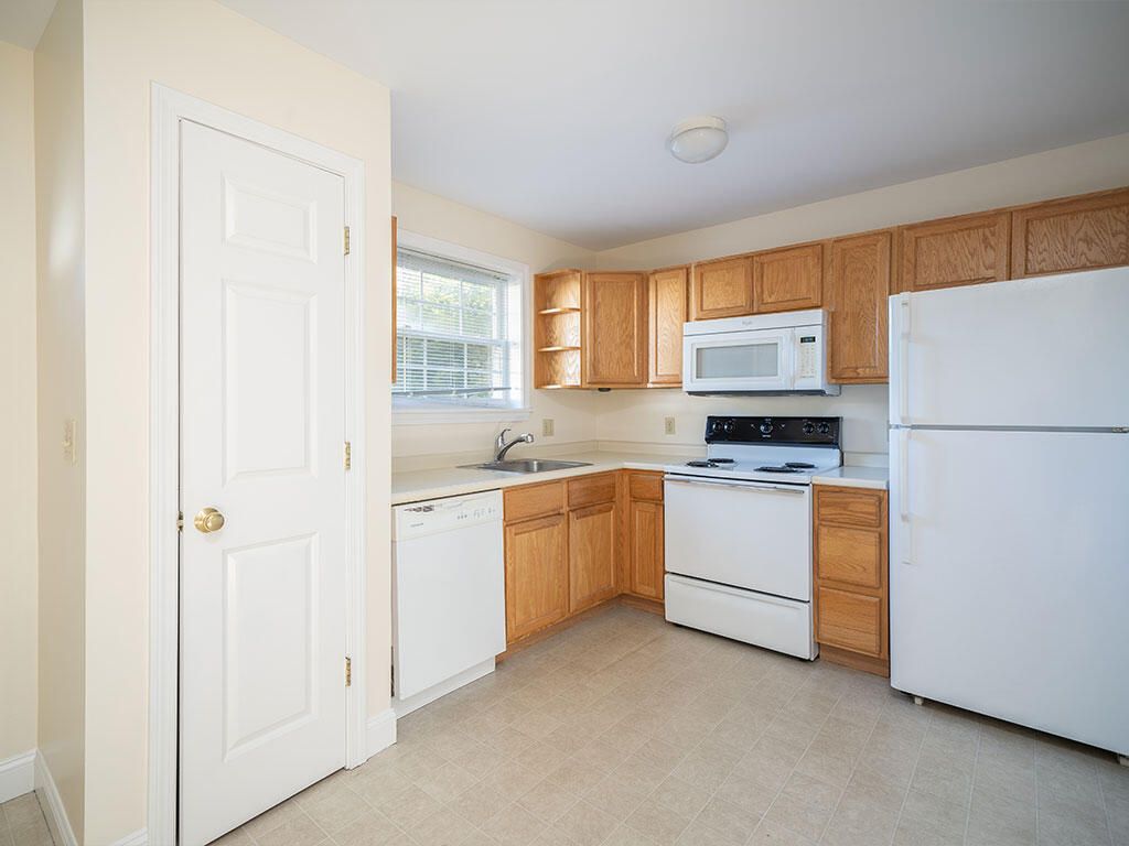 Photo of 240 Barnstable Road #8, South Portland, ME 04106 (MLS # 1650309)