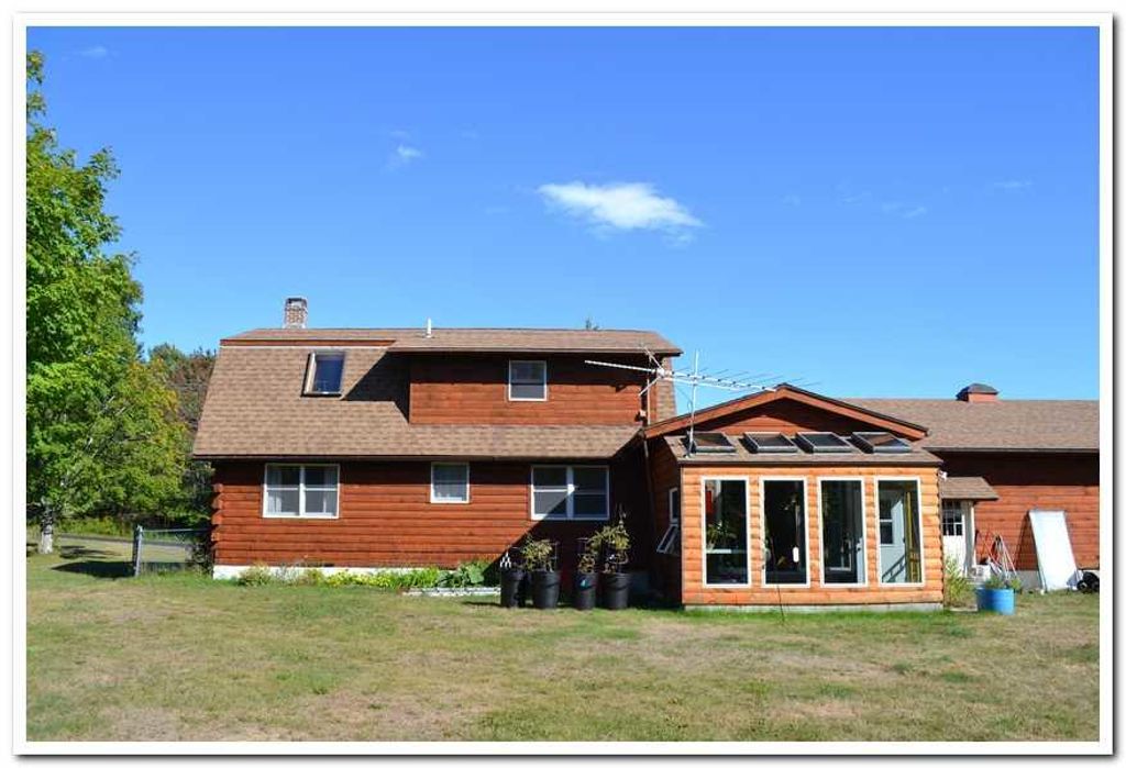 Photo of 34 W Bay Road, Gouldsboro, ME 04607 (MLS # 1646257)