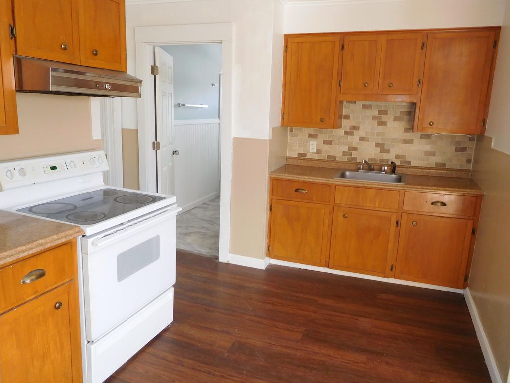 Photo of 85 Androscoggin Avenue, Lewiston, ME 04240 (MLS # 1653298)