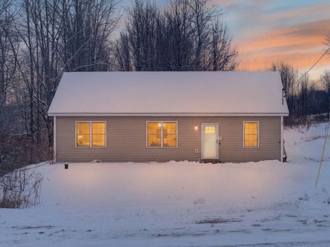 Photo of 11 Cruz Drive, Sabattus, ME 04280 (MLS # 1649771)