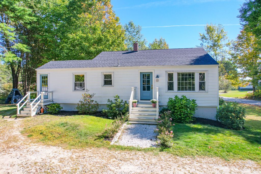 Photo of 13 Two Rod Road, Gray, ME 04039 (MLS # 1639559)