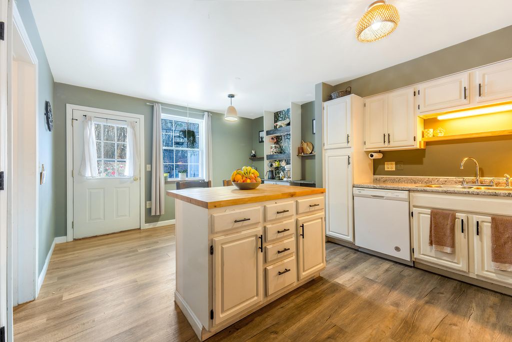 Photo of 11 Antietam Street #A, Brunswick, ME 04011 (MLS # 1647230)