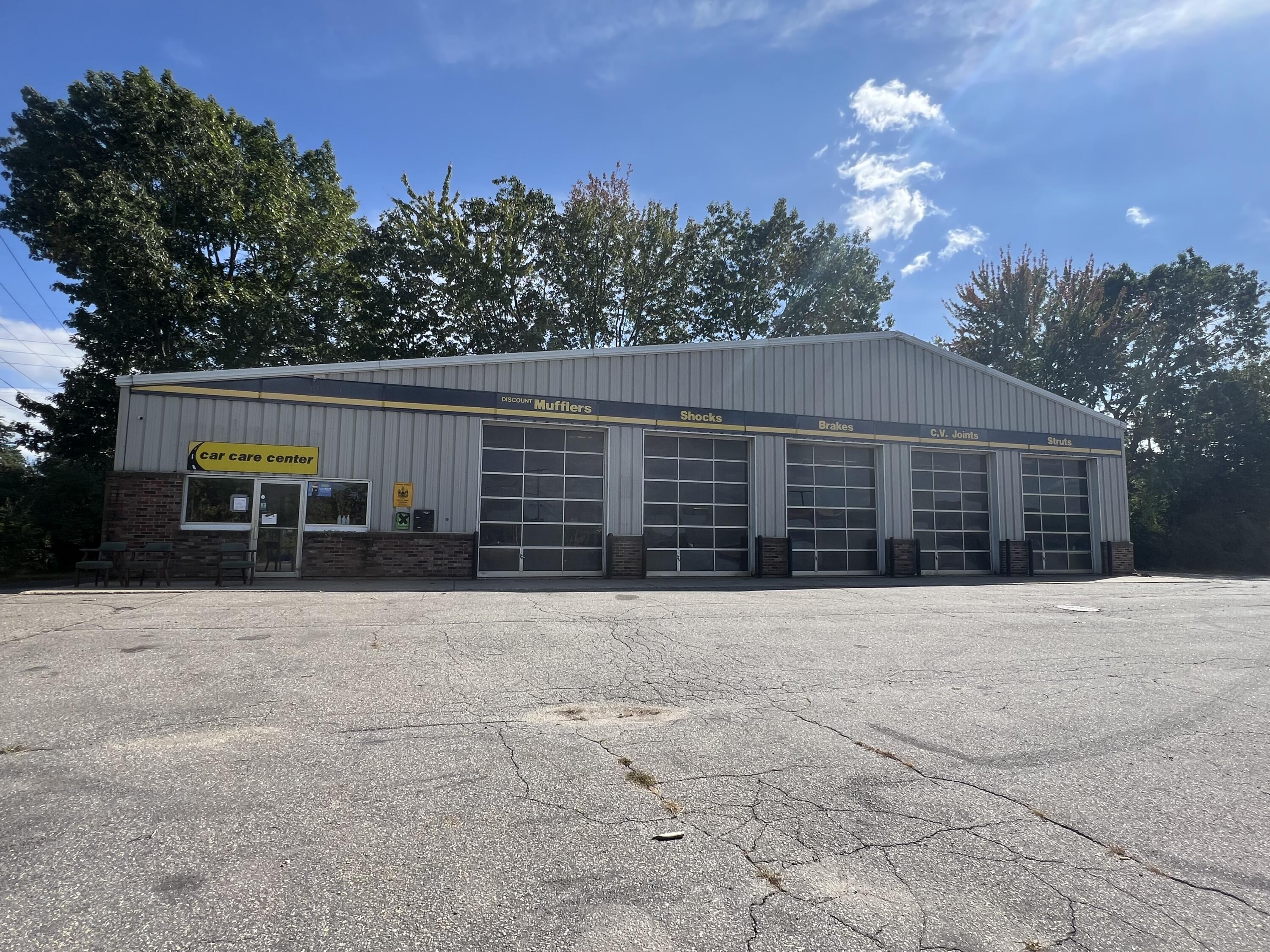 6 Topsham Fair Mall Road