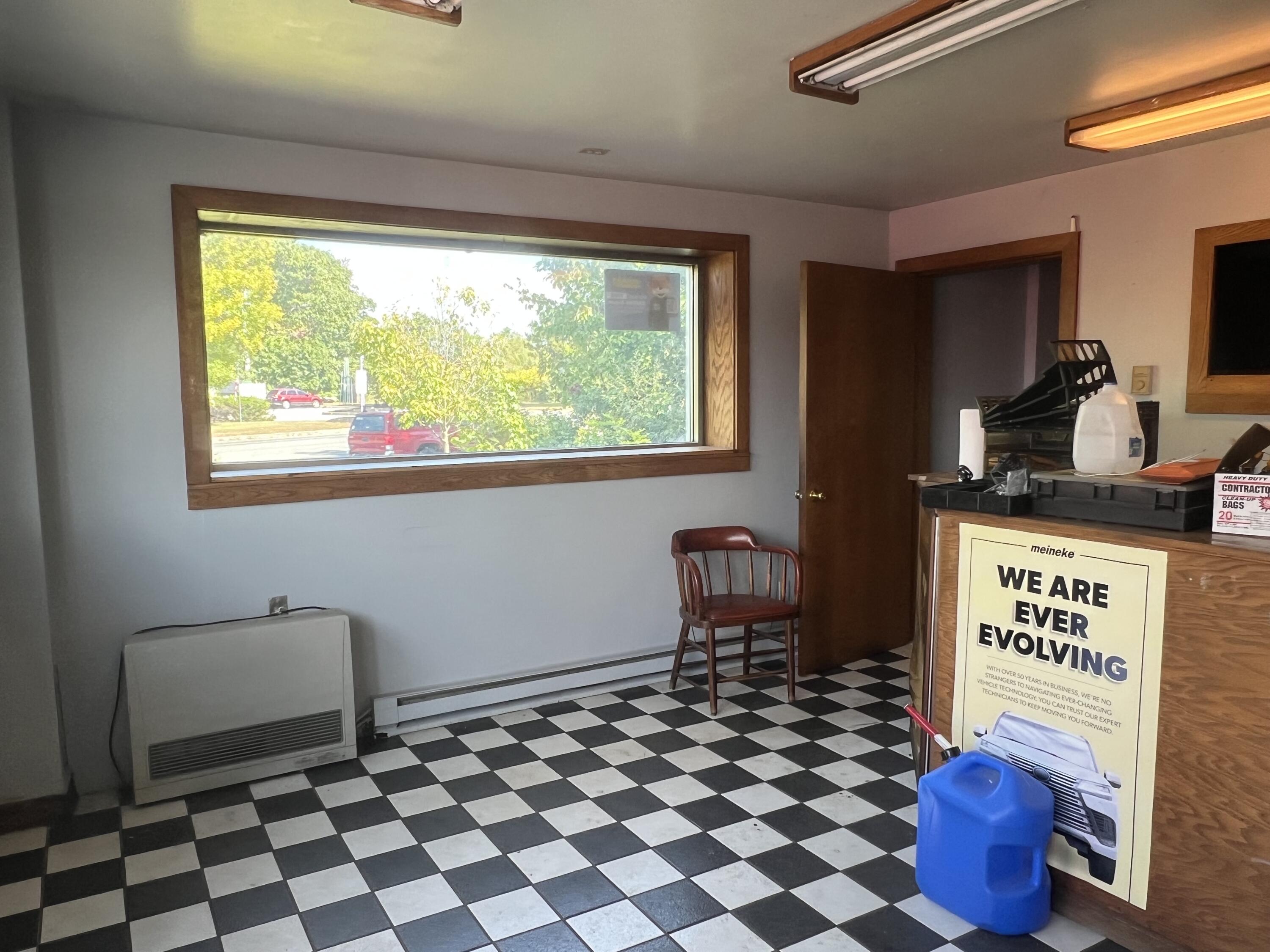 6 Topsham Fair Mall Road
