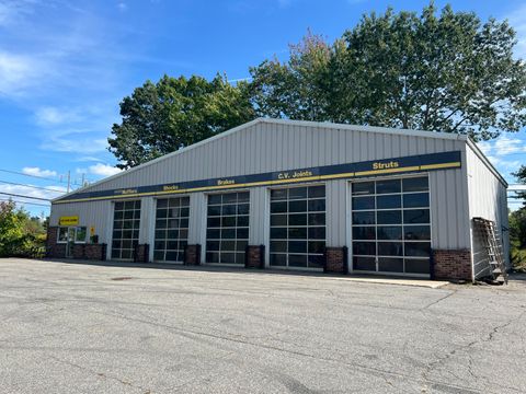 Photo of 6 Topsham Fair Mall Road, Topsham, ME 04086 (MLS # 1637826)