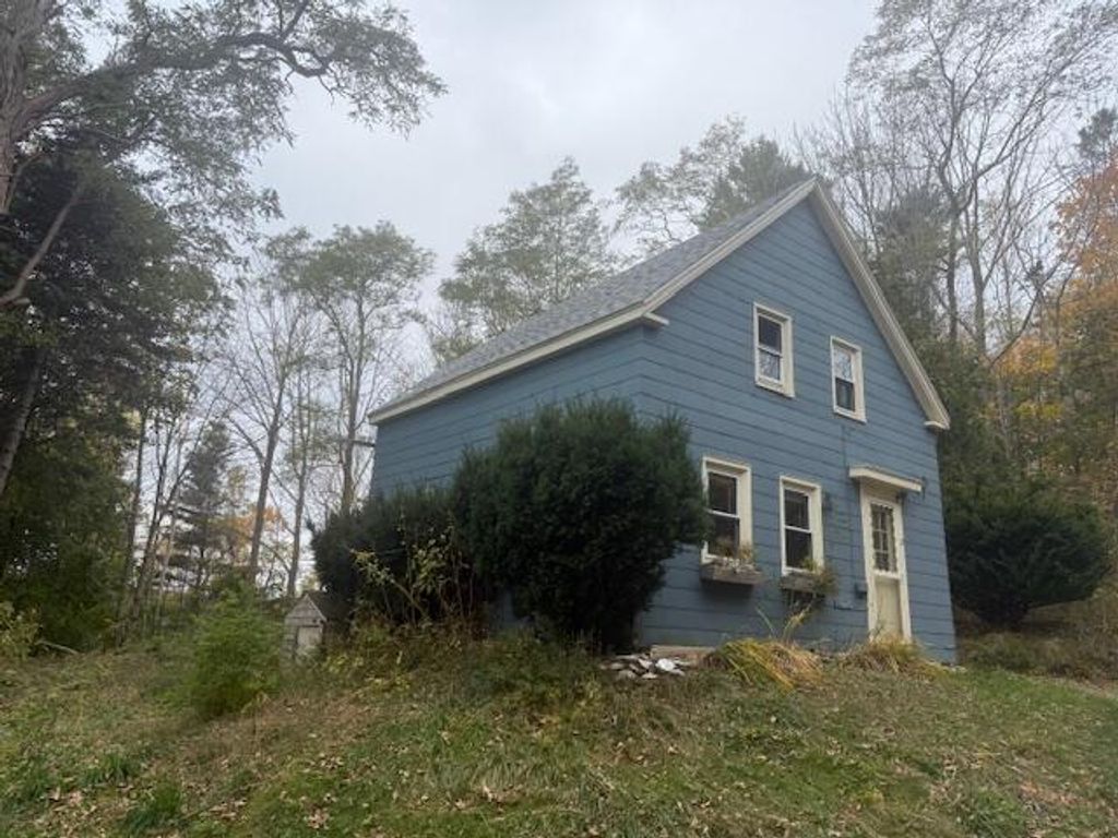 Photo of 32 Grove Street, Rockport, ME 04856 (MLS # 1642170)
