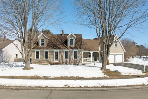 Photo of 45 Buca Run, Portland, ME 04103 (MLS # 1653290)