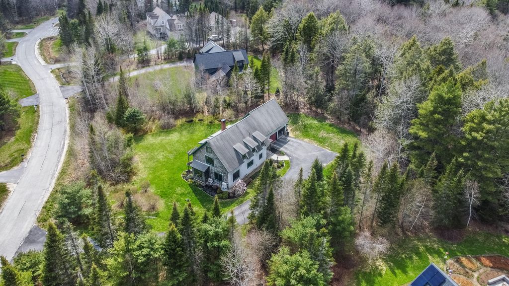 Photo of 28 Cortland Road, Freeport, ME 04032 (MLS # 1660883)