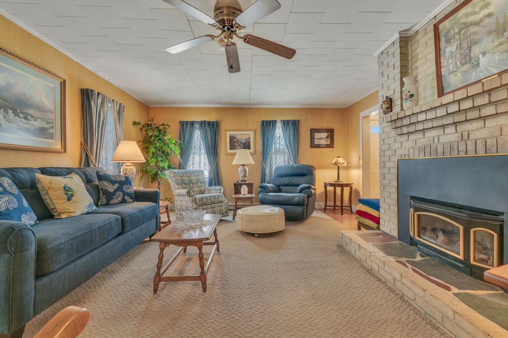 Photo of 192 Ossipee Trail, Limington, ME 04049 (MLS # 1651088)