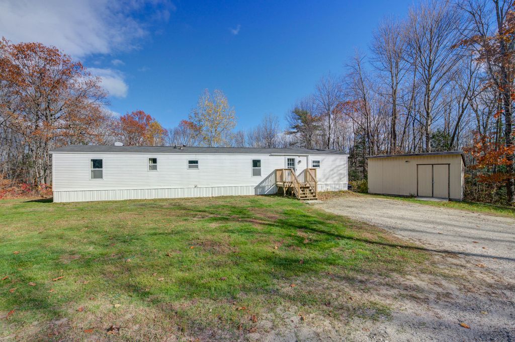 Photo of 48 Hillside Avenue, Minot, ME 04258 (MLS # 1642559)