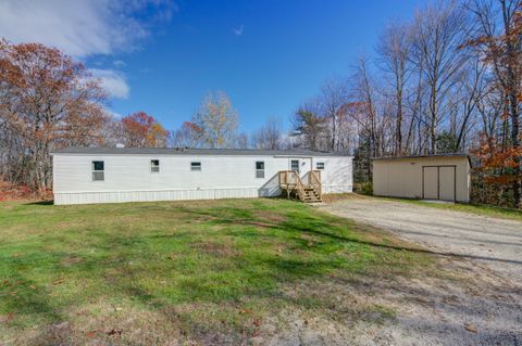 Photo of 48 Hillside Avenue, Minot, ME 04258 (MLS # 1642559)