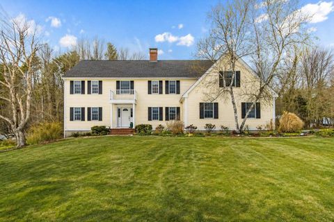 Photo of 51 Old Field Road, Yarmouth, ME 04096 (MLS # 1650936)