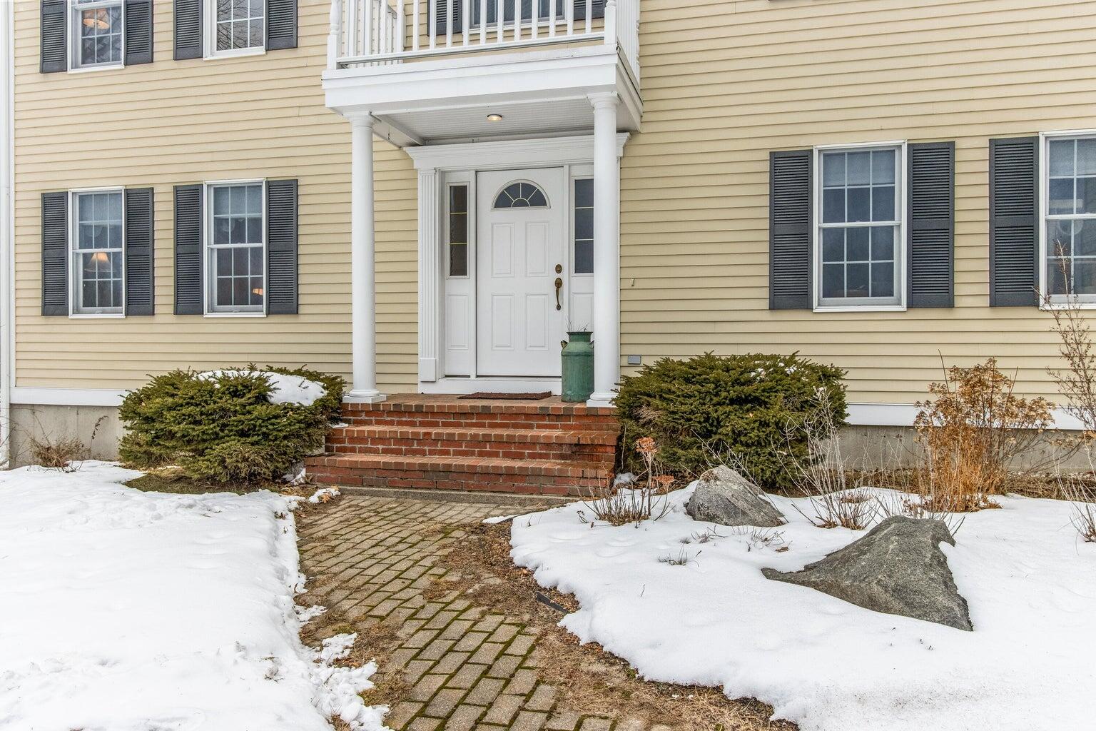 51 Old Field Road