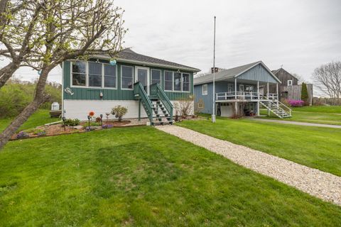 Photo of 33 Webb Field Road, Brunswick, ME 04011 (MLS # 1662302)