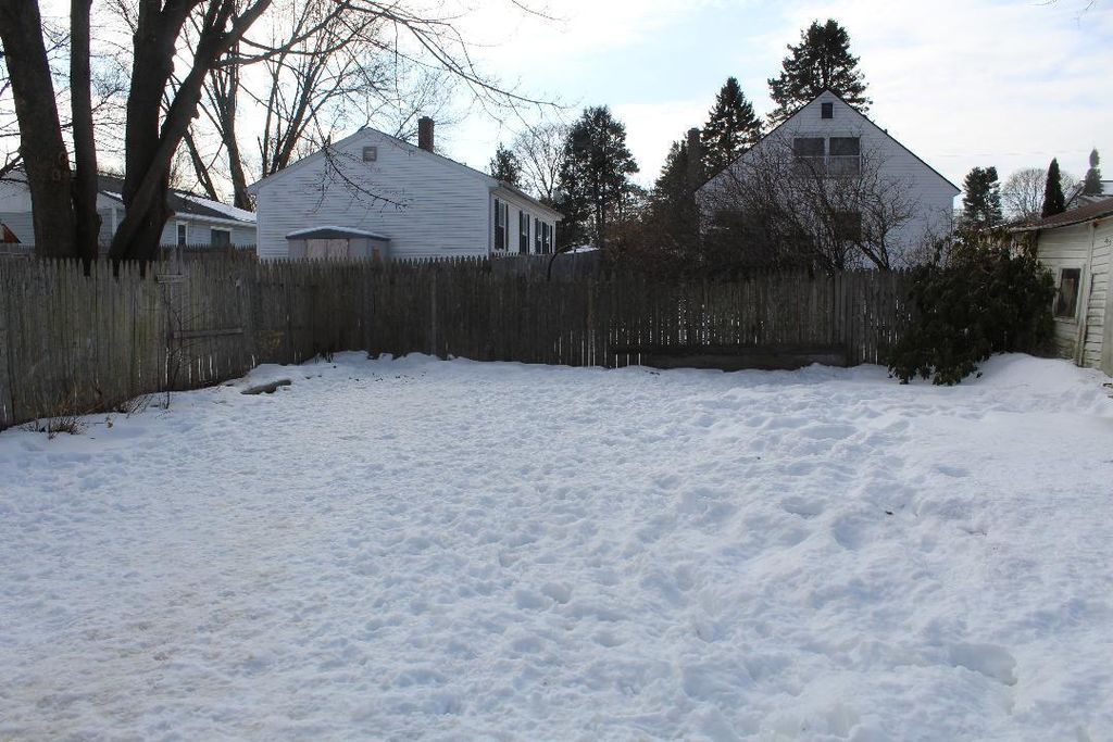 Photo of 18 Elmwood Avenue, South Portland, ME 04106 (MLS # 1652689)