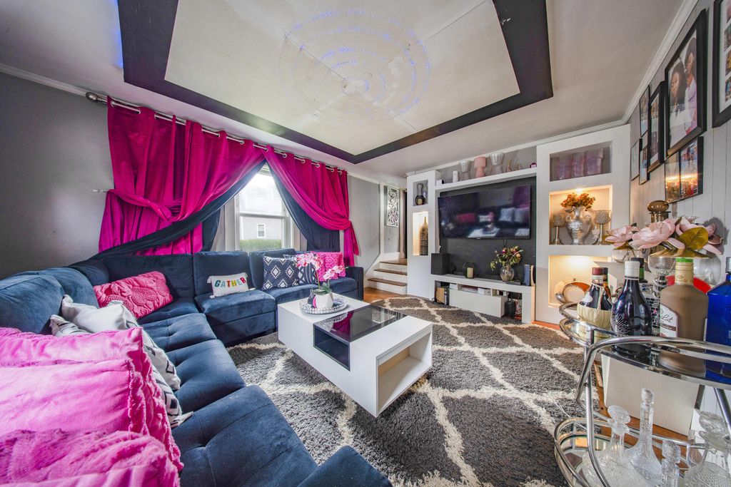 Photo of 147 Eastern Avenue, Augusta, ME 04330 (MLS # 1641367)